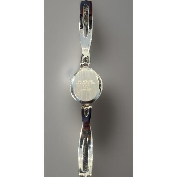 Armitron Now Womens Watch Bracelet 17mm Gold Silver Tone New Battery 6.75" - Picture 5 of 8